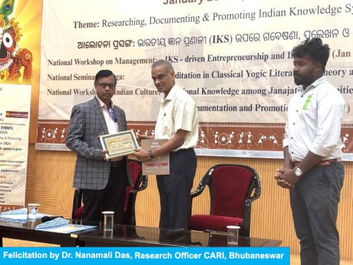 Felicitation-by-Dr.-Banamali-Das